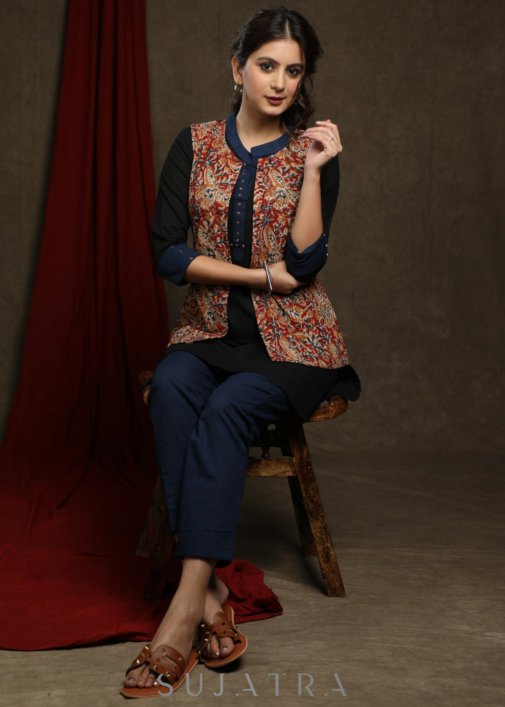 Kalamkari Mustard Motifs Women's Long Jacket – Color Weave